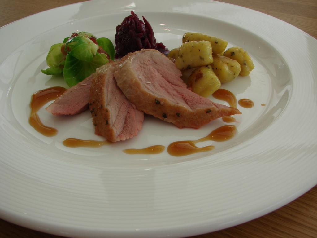 Hotel Restaurant Flaschen Albinen エクステリア 写真