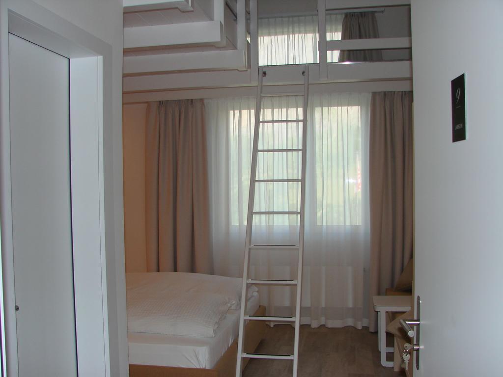 Hotel Restaurant Flaschen Albinen 部屋 写真